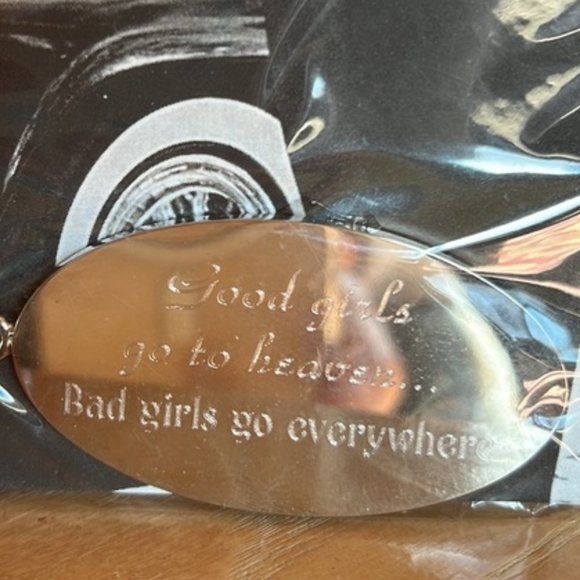 Silver Engraved Keychain - Good Girls - Picture 2 of 5